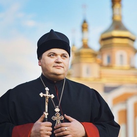 Роман Сотник