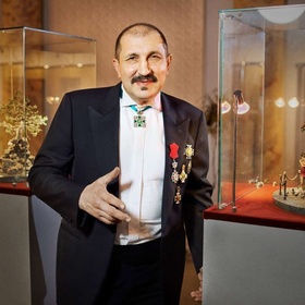 Каменеріз Олександр Мірошніков