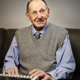 Зіновій Волощак